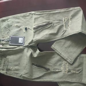 Request Premium Jeans